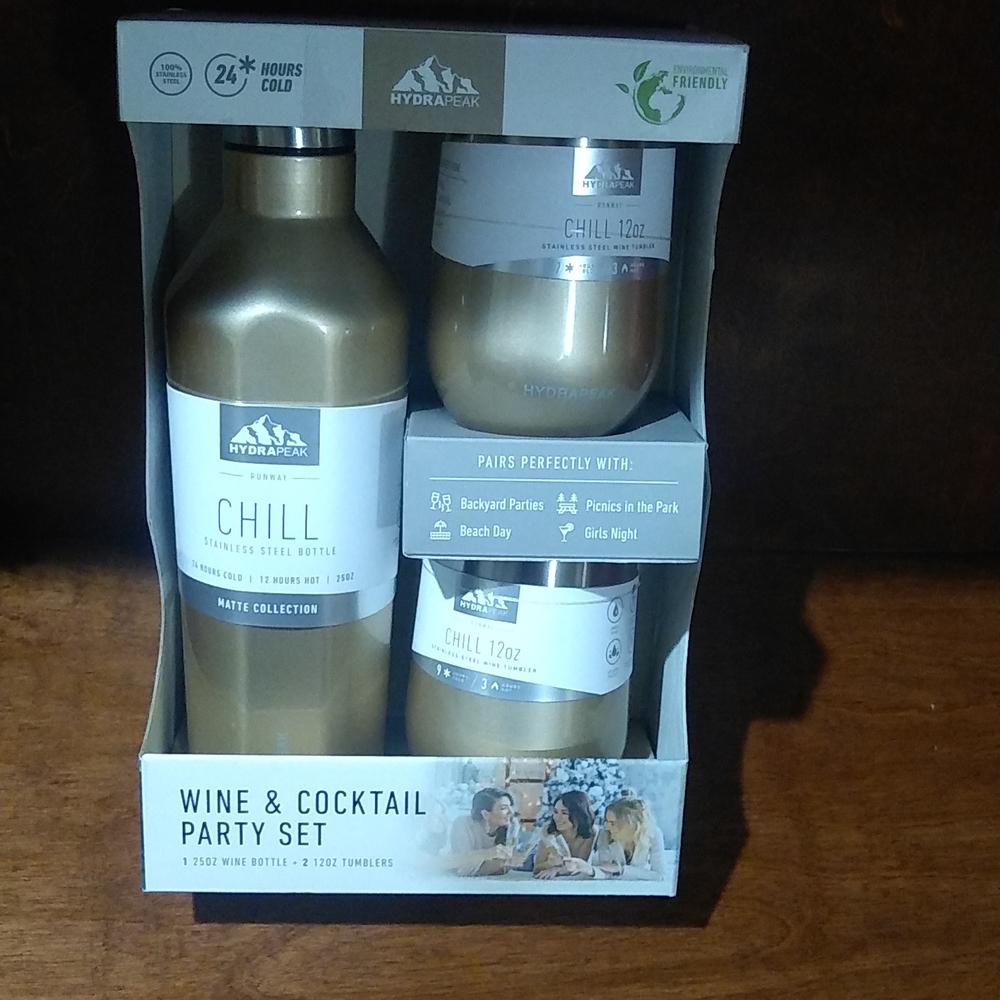 Wine and cocktail set